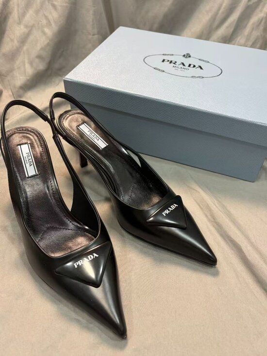 Prada🌙 Shoes - Prada Authentic Women's Black Heels